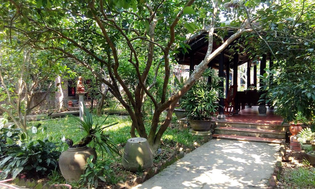 Tam Tinh Vien Homestay Hue Esterno foto