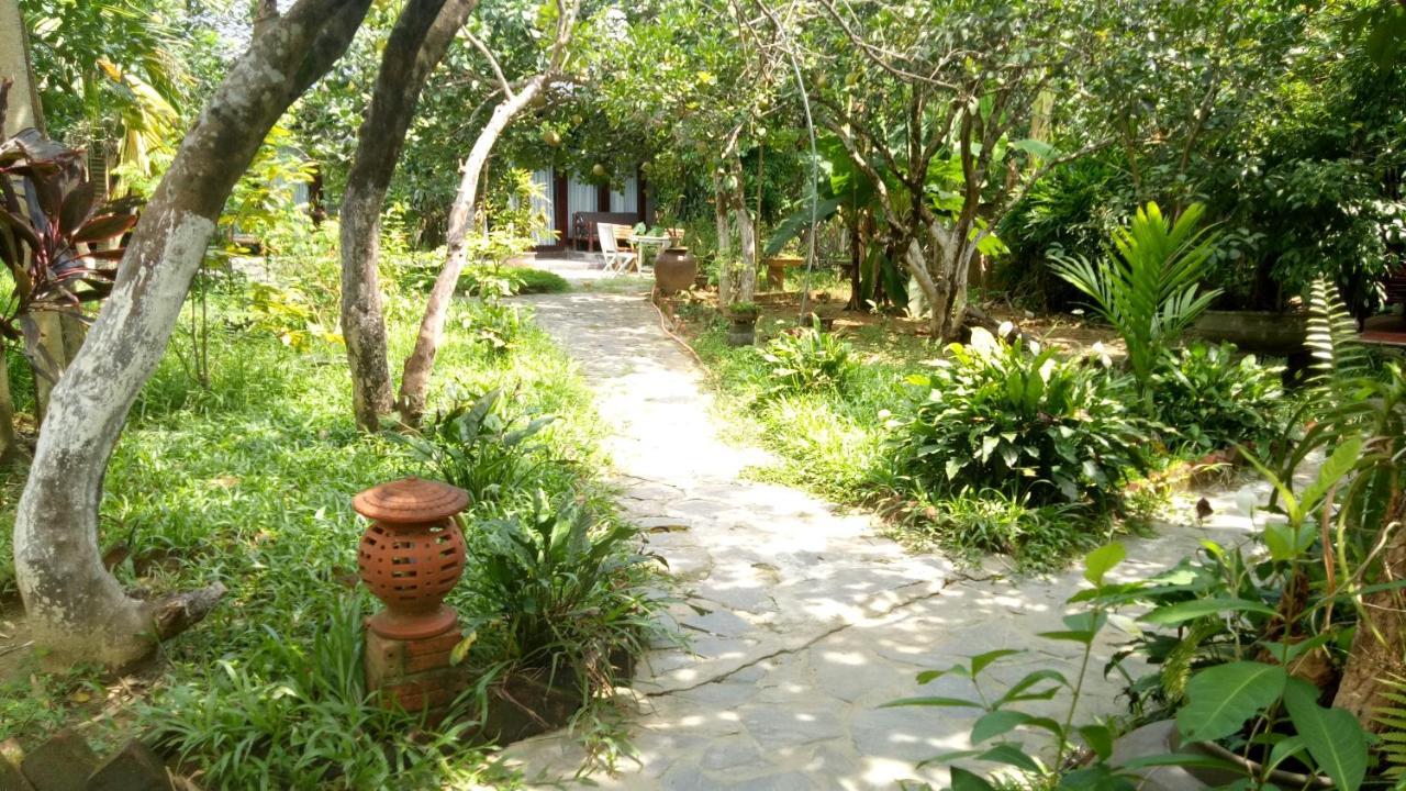 Tam Tinh Vien Homestay Hue Esterno foto